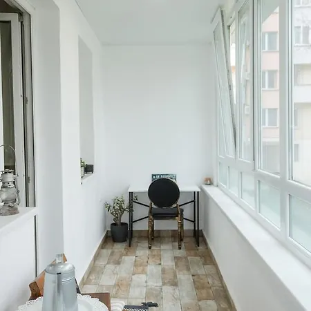 Cosy And Modern 1bd Flat Near The Centre By Flat Mаnager شقة