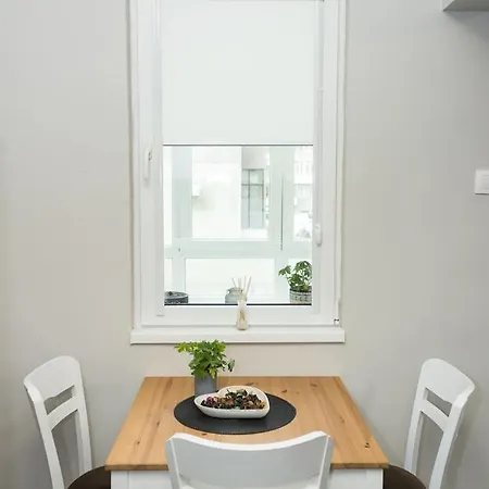 شقة Cosy And Modern 1bd Flat Near The Centre By Flat Mаnager *